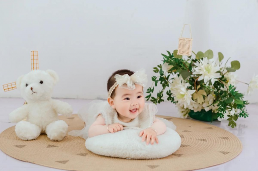 防城港几个月宝宝可以吃水果